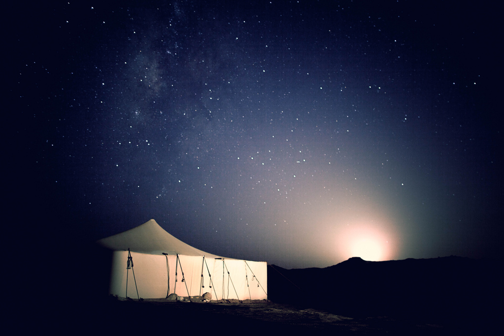 Stargazing: Experience the awe-inspiring night sky of the desert